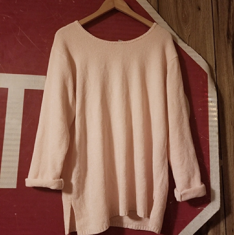 Carolina colors light sweater